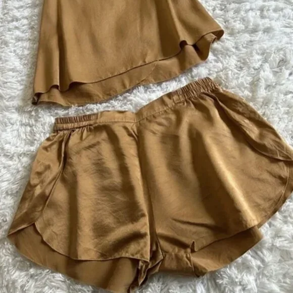 LUNYA Washable Silk Pajama Set - Tank and Shorts Large - Picture 4 of 10